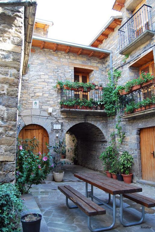 Casa Encuentra, En El Pirineo Al Lado De Ainsa Guest House El Pueyo de Araguas Exterior photo